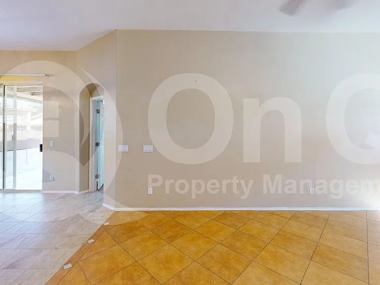 100 N Desert Stream Dr — Photo 5