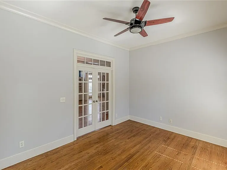1645 Woodward Way — Photo 48