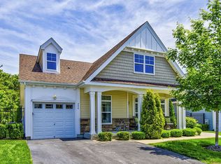 204 Sand Hills Ln, Medford, NY 11763