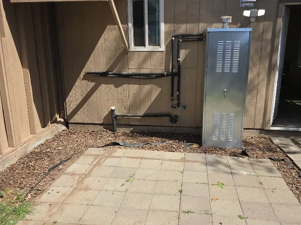 715 E Roseburg Avenueback, Modesto, CA 95350