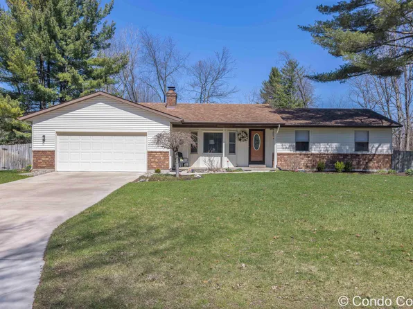 589 Coleman St SE, Grand Rapids, MI 49548