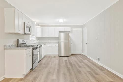 4th image of 5868 Hallwood Ct