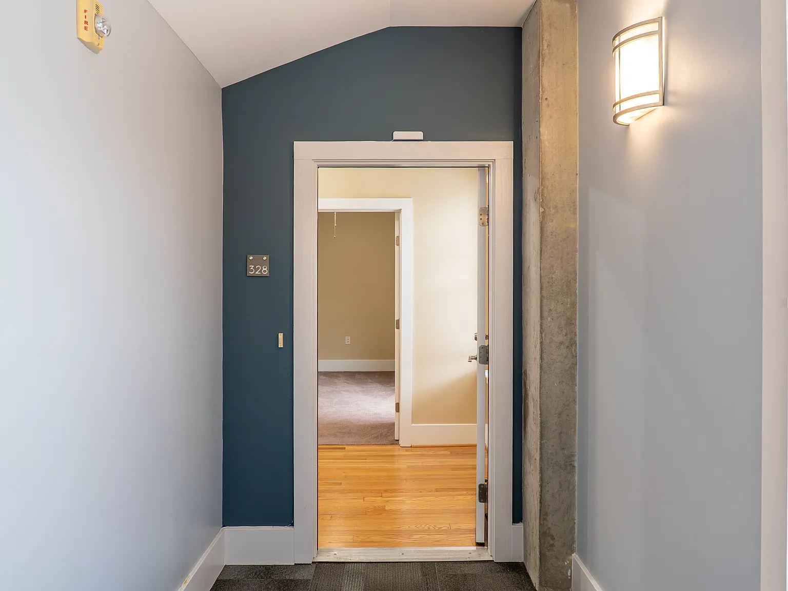 443 S Blount St — Photo 4
