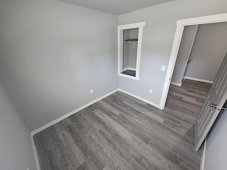 2172 Louisiana St — Photo 4