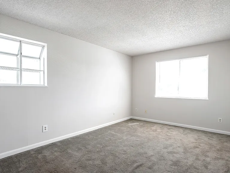8555 Fairmount Dr #B201 — Photo 9
