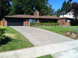 16025 38th Ave NE, Seattle, WA 98155