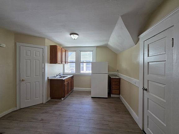 2nd image of 116 Sheffield Ave #C