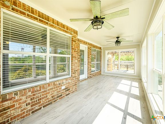 5th image of 2255 Shirley Loop