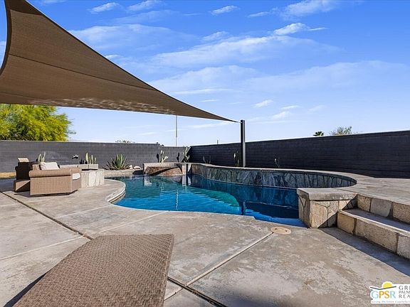 3rd image of 66997 Joshua Ct