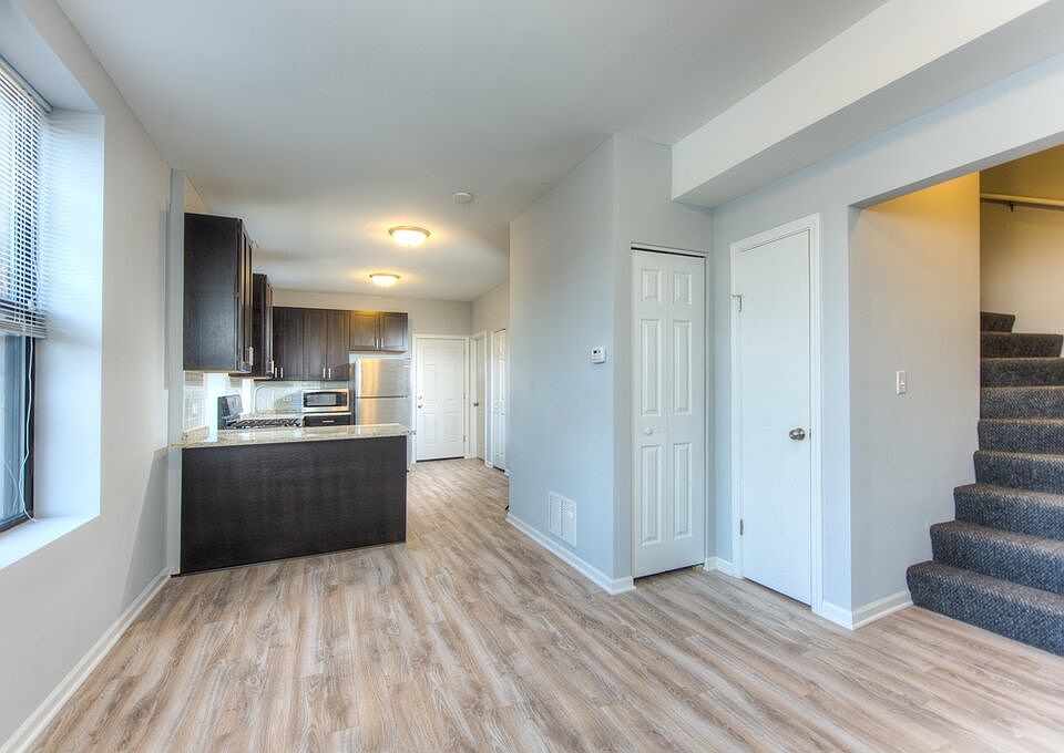 1st image of 1420 W Blackhawk St APT 3