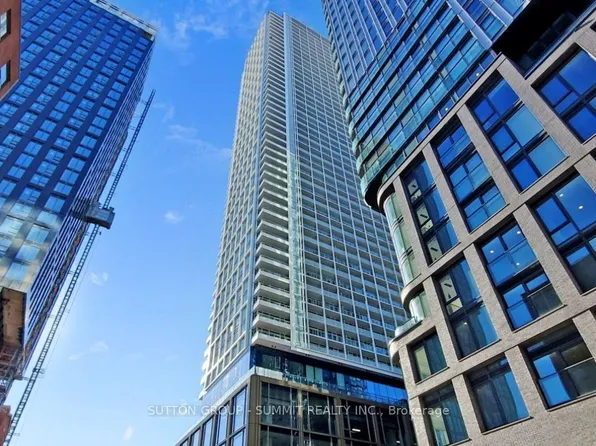 88 Queen St E, Toronto, ON