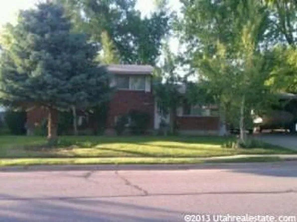 244 W 250 S, Kaysville, UT 84037