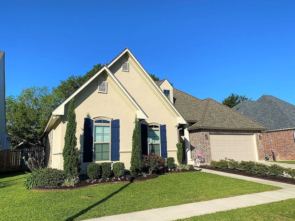 1st image of 111 Stoney Shadow Dr