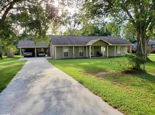 1015 N Pine St, Foley, AL 36535