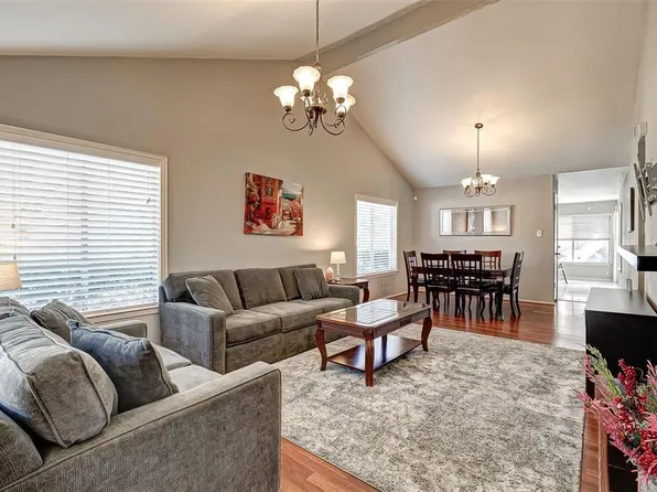 11633 Village Place Dr #181, Houston, TX 77077