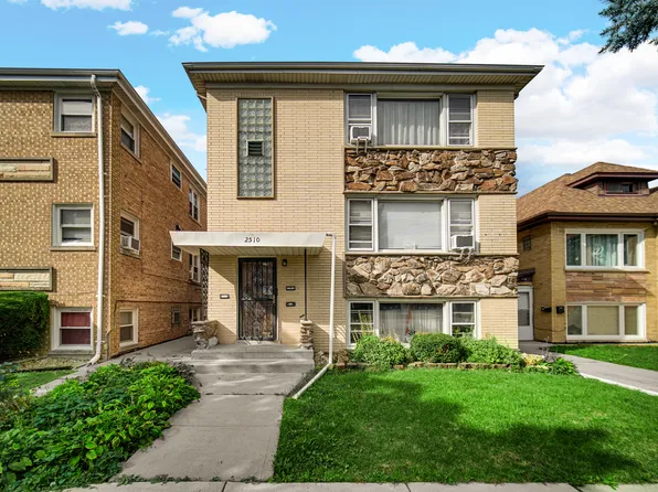 2510 N 72nd Ct, Elmwood Park, IL 60707