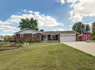 334 Southern Hills Ln, Marshfield, MO 65706