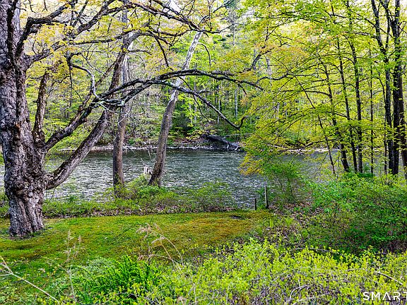 5th image of 35 River Road