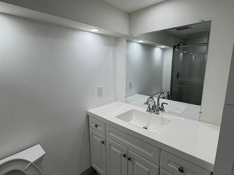 615 S State Road 7 #1D — Photo 18