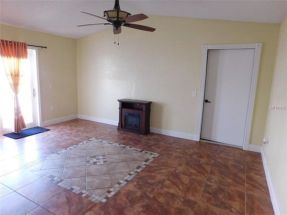 2nd image of 6012 Lake Ruth Dr E