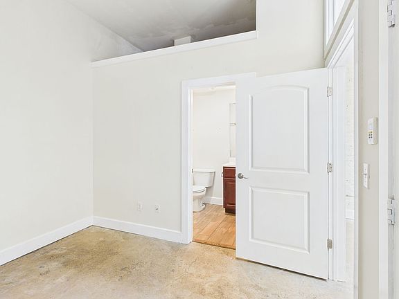 5th image of 1705-1709 E Franklin St