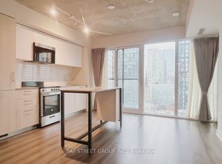 65 Mutual St #1805, Toronto, ON M5B 2A9