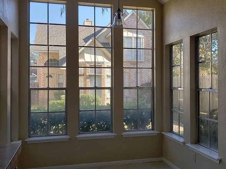 6649 Queensclub Dr — Photo 7