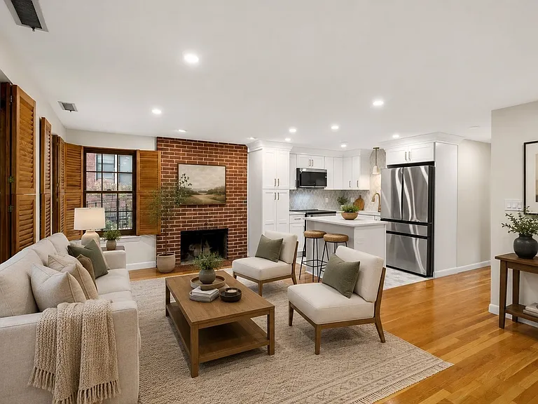 3 Devens St #2 — Photo 4