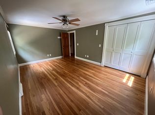 123 Lincoln Pkwy, Lowell, MA 01851