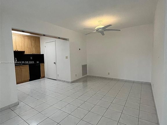 4th image of 12821 SW 43rd Dr #226-A