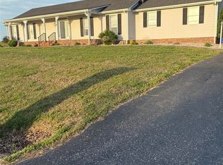 192 Coleman Ln, Bowling Green, KY 42103