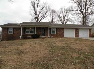 305 Magnolia Dr, Kuttawa, KY 42055