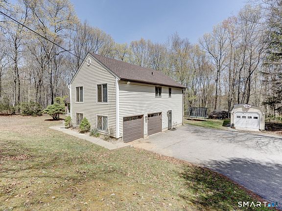 2nd image of 167 Mill Hill Road