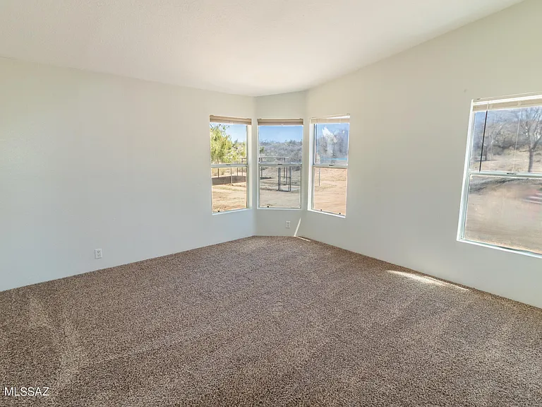 1040 W Barbara Pl — Photo 10