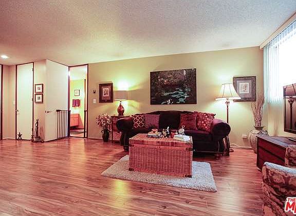 3rd image of 6050 Canterbury Dr Unit E115