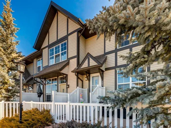 107 New Brighton Vlg SE, Calgary, AB T2Z 0T5