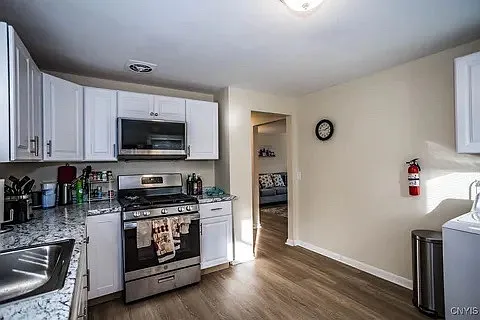 1300 Westcott St #1 — Photo 4