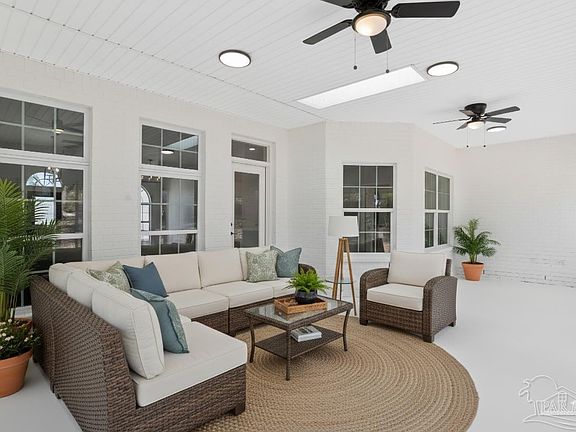 4th image of 2409 Sweetheart Ln