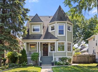 3205 Wenonah Ave, Berwyn, IL 60402