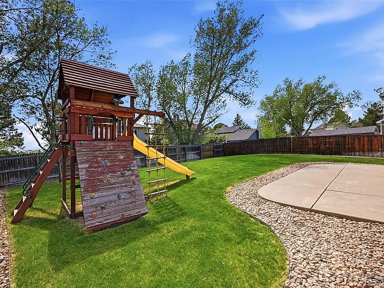 5504 E Burlington Dr — Photo 34