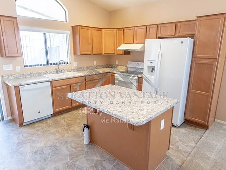 3737 E Isabella Ave — Photo 14