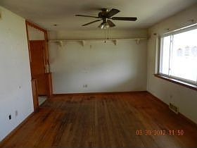 3rd image of 1032 SW 54th St