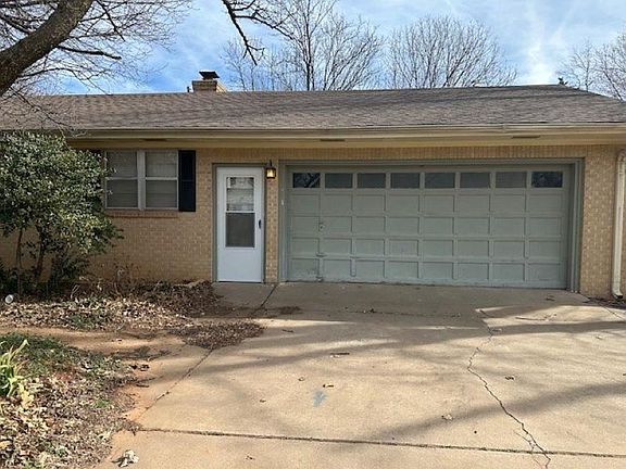 2nd image of 2225 W 9th Ave