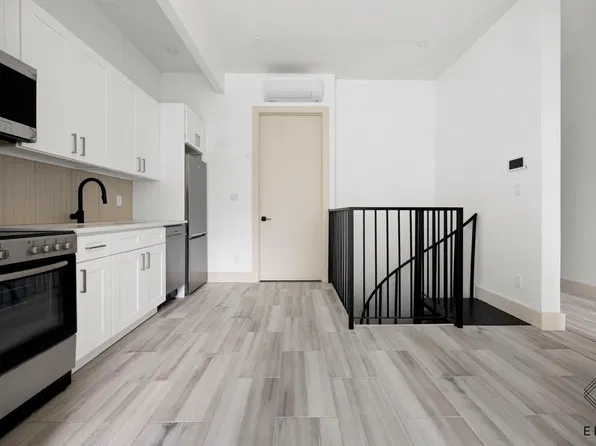 1482 Brooklyn Avenue image 1 of 20