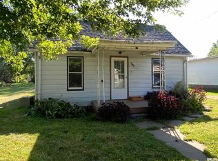 209 Central Ave, Saint David, IL 61563