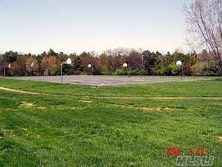 2nd image of 3 Norfolk Ct