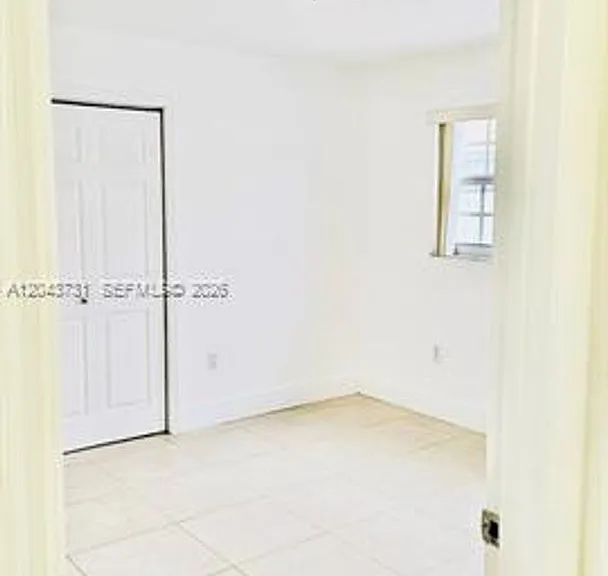 3180 SW 25th Ter #1 — Photo 19