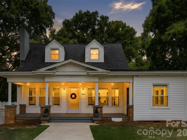 141 E Whitley St, Norwood, NC 28128