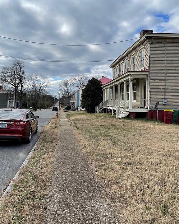 2nd image of 317 Hinton St