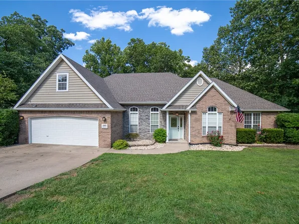 1103 Overlook Dr, Rogers, AR 72756
